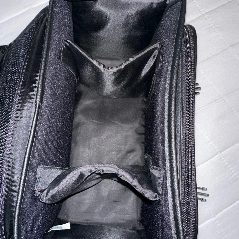 Black Camera Leather Bag with Secure Pockets